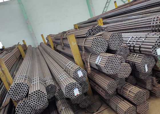 Tubos sem costura especiais de caldeira personalizados com alta resistência à corrosão por oxidação