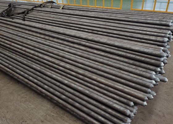 Tubo sem costura especial laminado a frio / laminado a quente / forjado de caldeira na estação da planta