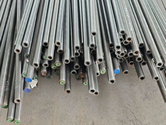 Tubos de caldeira sem costura personalizados de alta pressão com padrão ASTM A192