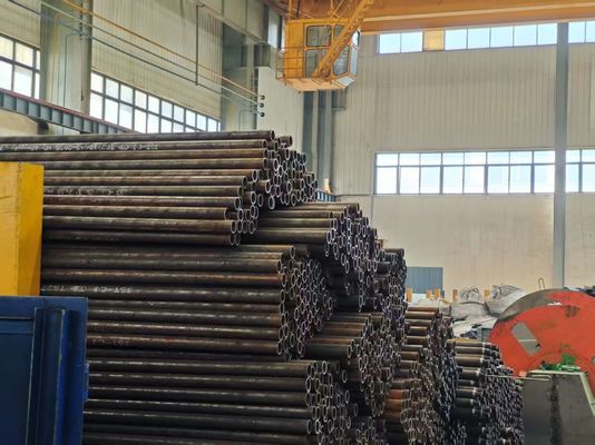 Tubos de caldeira de aço carbono sem costura personalizados para caldeiras de alta pressão