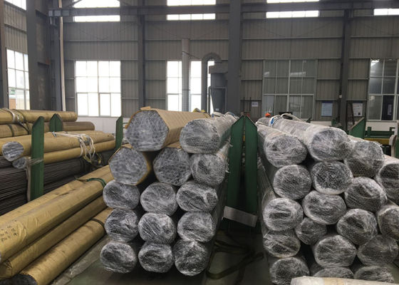 O tubo sem emenda estirado a frio ASTM A179 da caldeira descobre tratamento de superfície impregnado de óleo