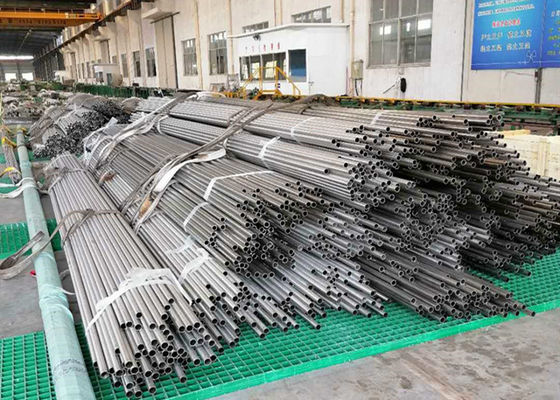 Tubulação soldada de aço inoxidável de ASTM A270 TP304 304L para a caldeira de poder de alta pressão