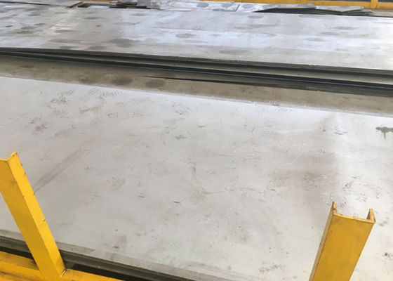 Superfície laminada a alta temperatura laminada Grinded do preto da chapa de aço de liga feito à máquina para o navio