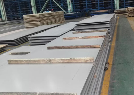 Superfície laminada a alta temperatura laminada Grinded do preto da chapa de aço de liga feito à máquina para o navio