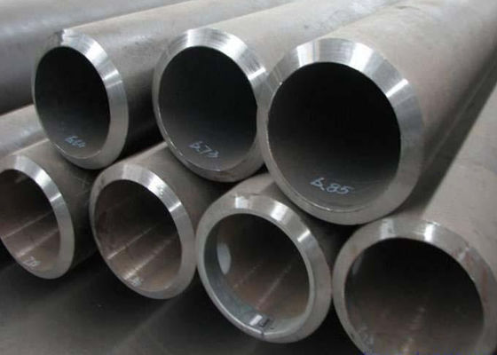 SA106 sem emenda estirados a frio SA 210 A1 do tubo do aço carbono da estrutura 10 - 168 milímetros exterior