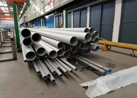 Tubo sem emenda do aço de liga de SA213 T11 para a caldeira e o permutador de calor, comprimento de 6M