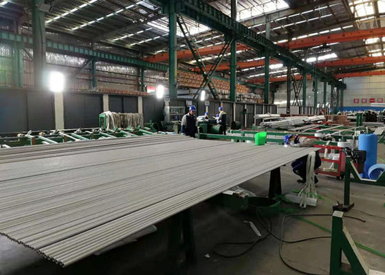 OD 1/8" tubulação sem emenda de aço inoxidável 100% E descolamento da espessura 0.1mm ASME para a caldeira