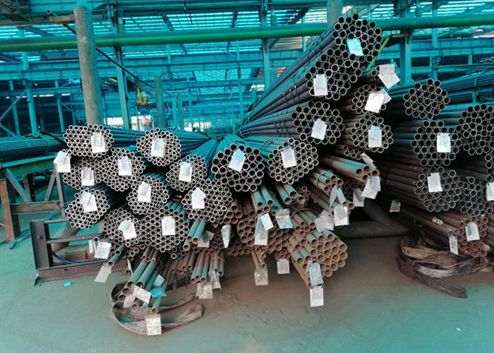 A caldeira sem emenda do tubo do aço carbono de alta pressão parte como o Reheater do Superheater no central elétrica